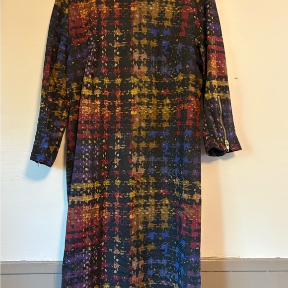 Gabby Skye Long Sleeve Dress in Multicolor Plaid with zippered sleeves. - Picture 1 of 3